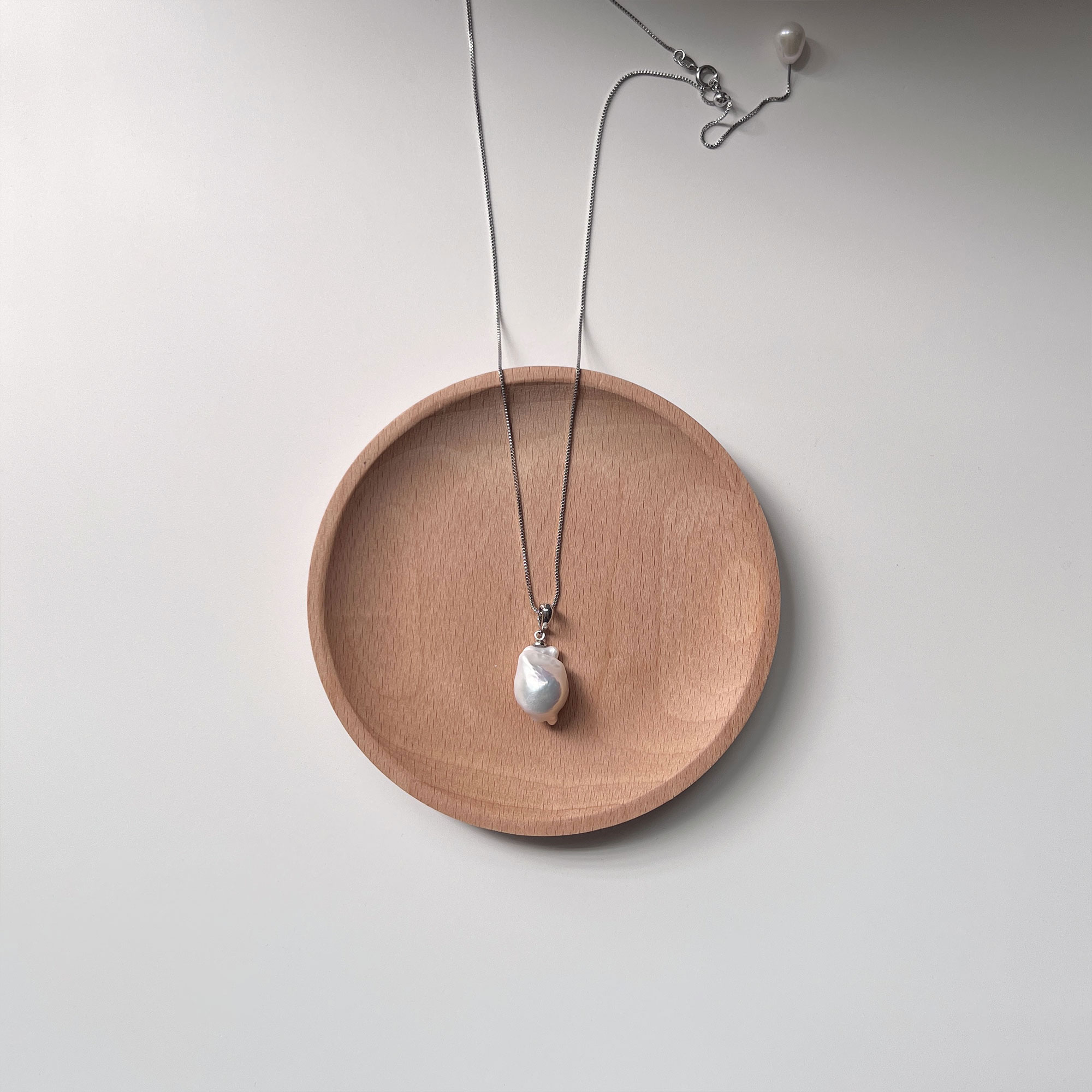 qba-necklace-1