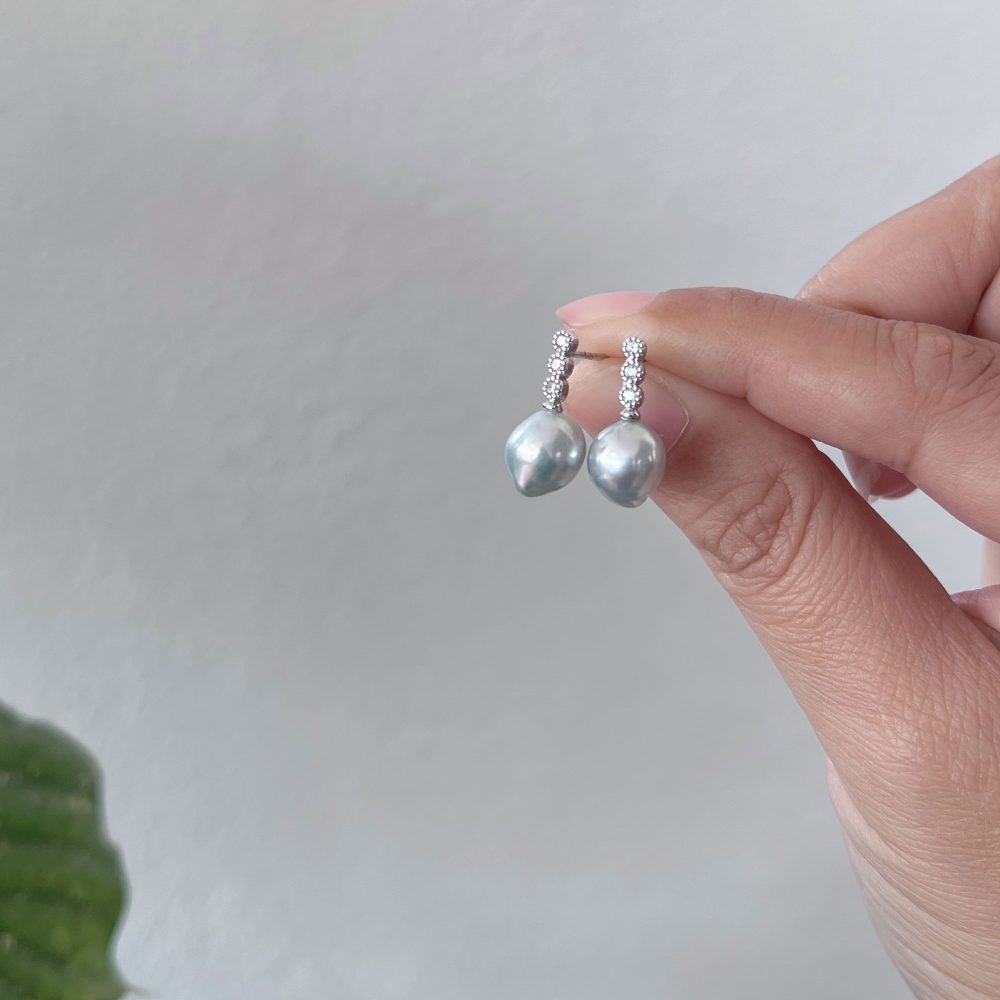 [KAVYA II] Saltwater Akoya Pearl Earrings (Baroque 8-9mm)